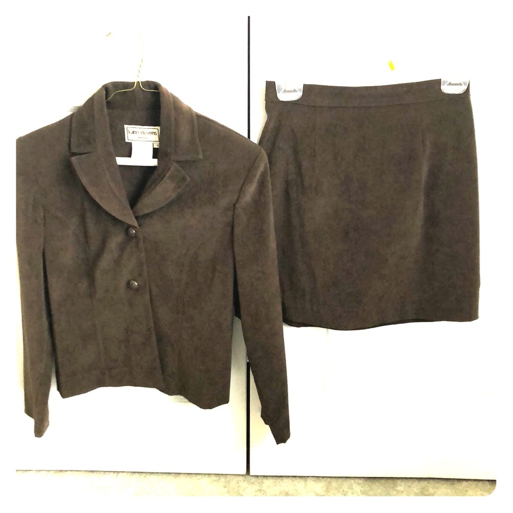 Business attire suit